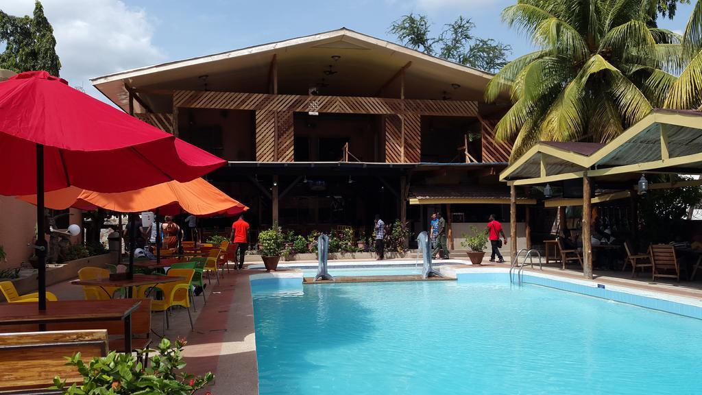 Sir Max Hotel Kumasi Exteriör bild