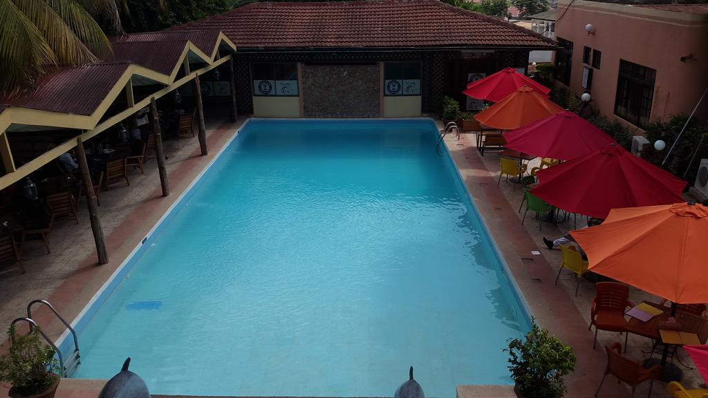 Sir Max Hotel Kumasi Exteriör bild