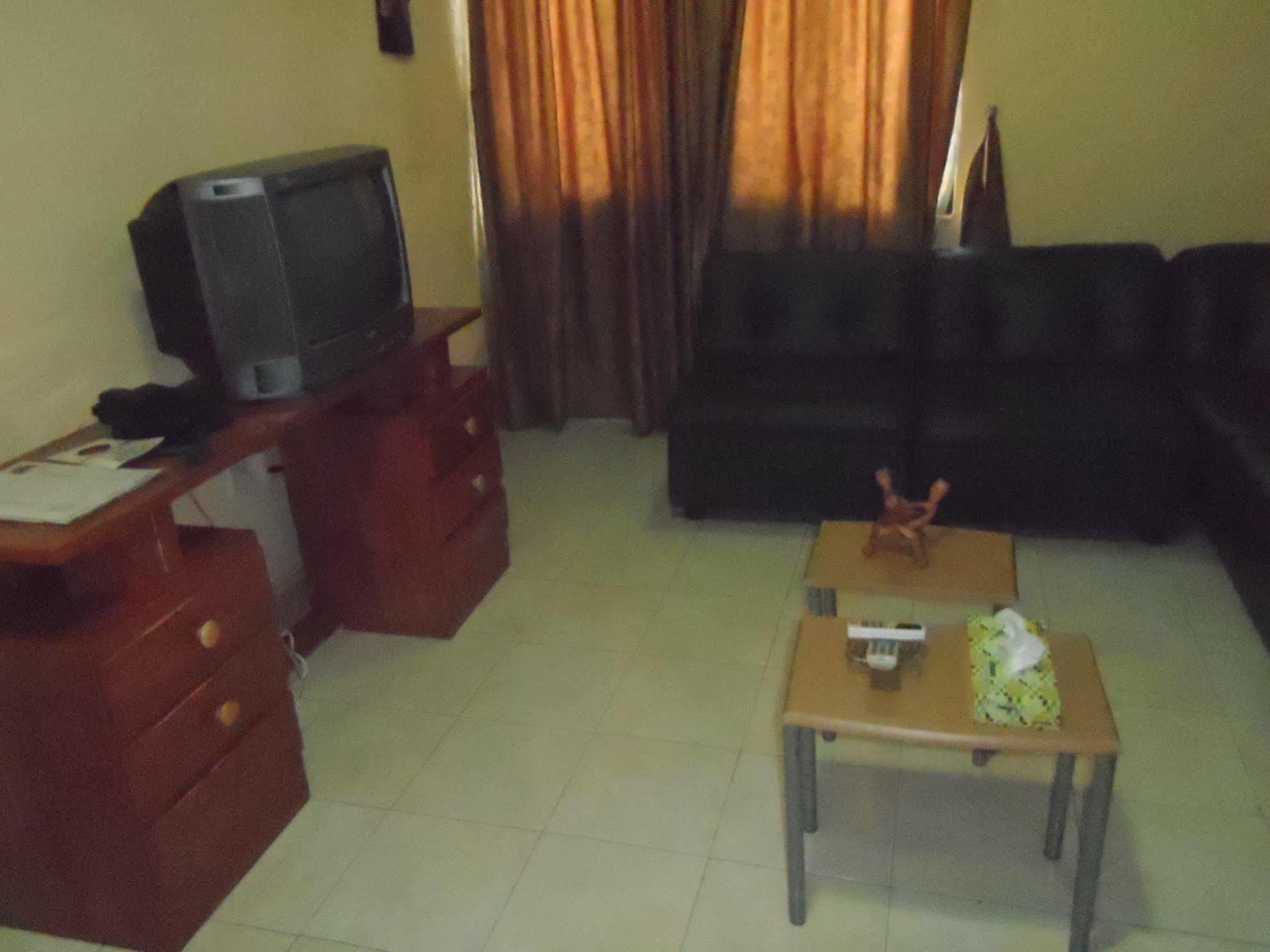 Sir Max Hotel Kumasi Exteriör bild